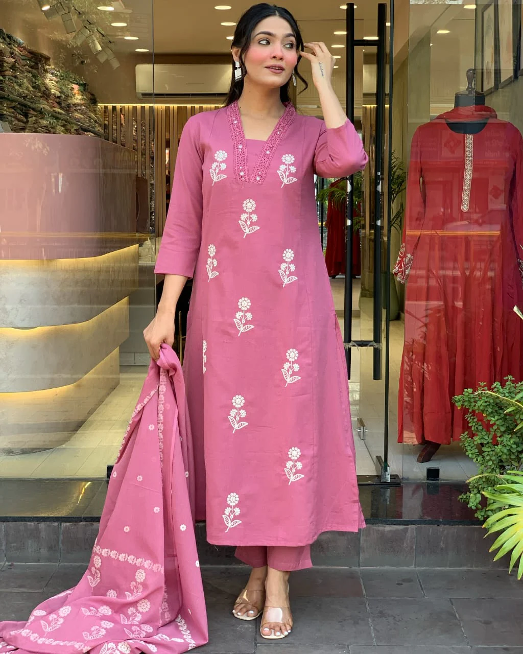 Pure Cotton Fabric Kurti Pant With Malmal Dupatta - Image 6