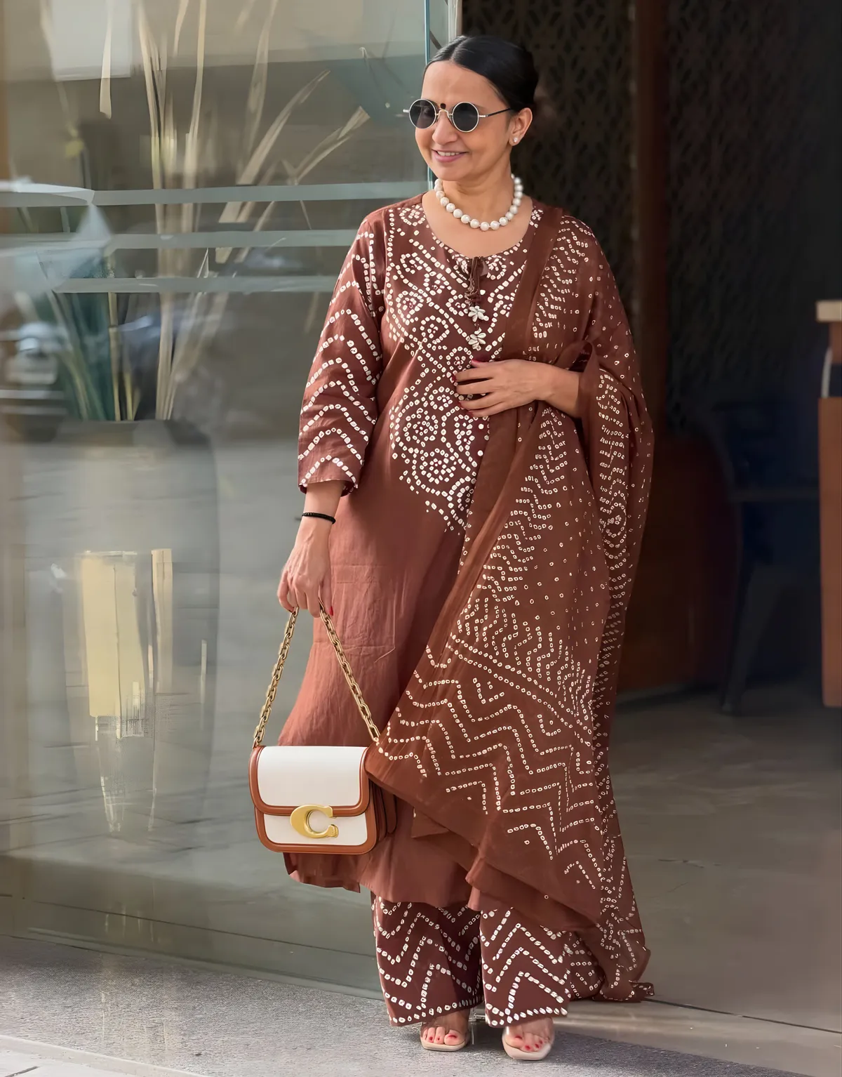 Gangori Bandhej Chocolate Kurta Set - Image 3