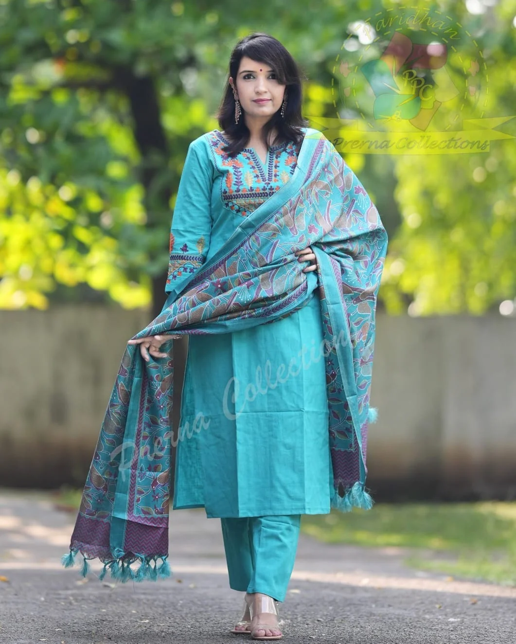 Handloom Embroidered Kurta Pant Set with Khadi Kantha Print - Image 5