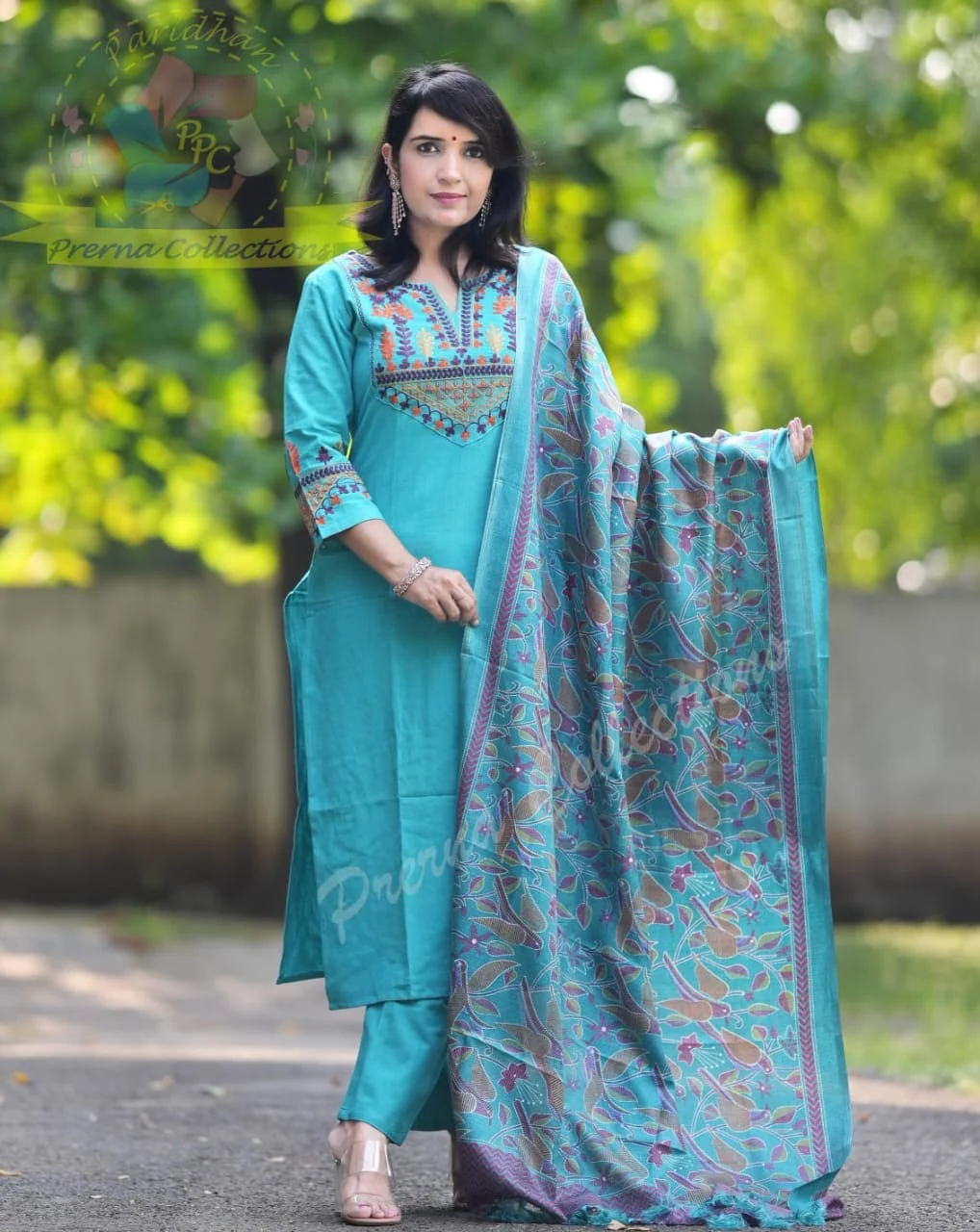 Handloom Embroidered Kurta Pant Set with Khadi Kantha Print - Image 6