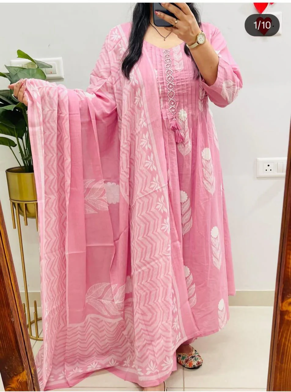 Pink Block Ikat Print Kurta Set with Dupatta - Image 6