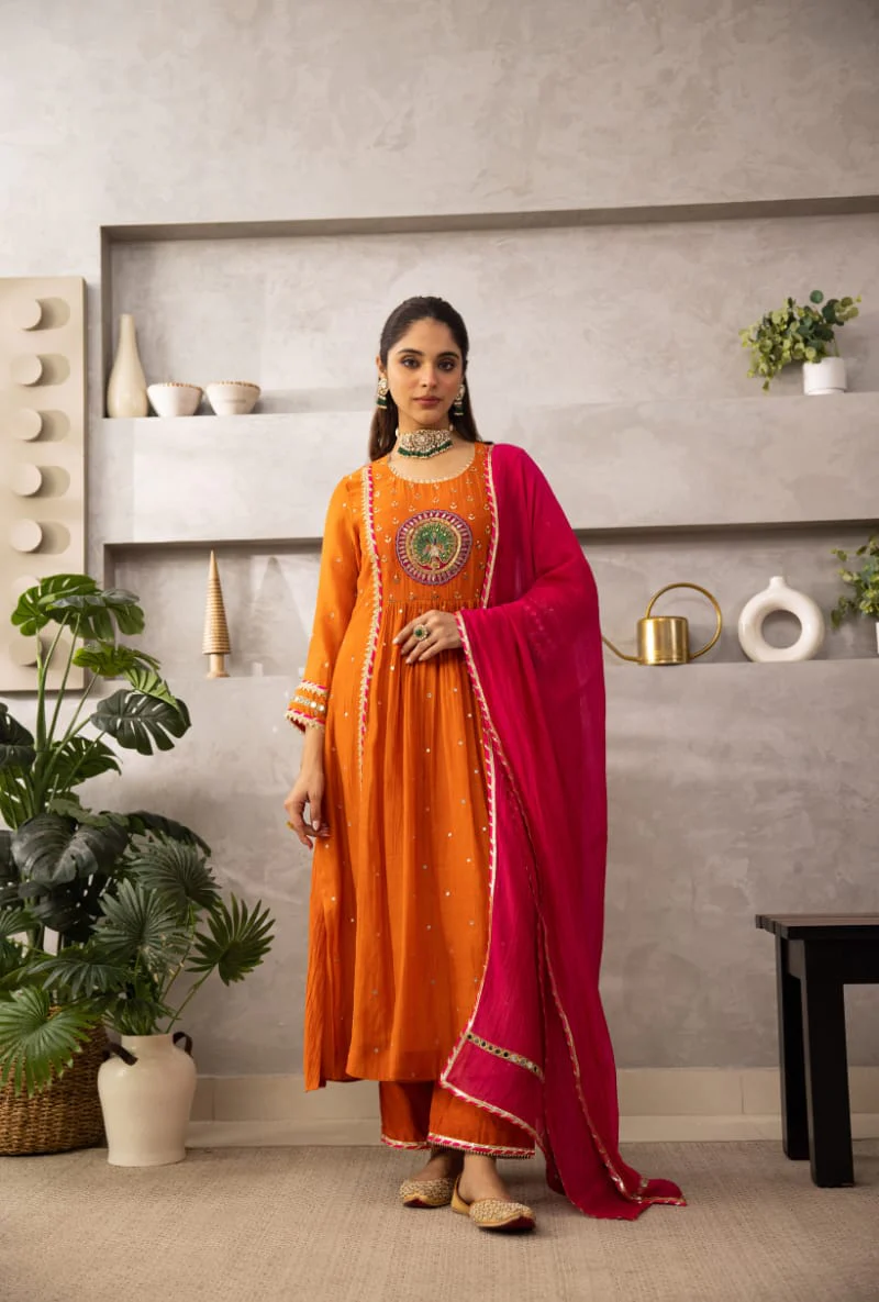 Rust Peacock Motif Laado Kurta Set - Image 3